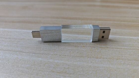 Crystal Usb 3.0 USB A con tipo C Entrambe le porte Lettura molto veloce La parte in cristallo può incidere il logo La parte metallica può avere il logo laser all'interno avere due chip flash