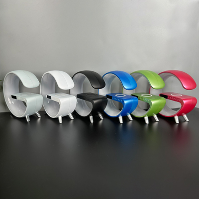 Caricabatterie wireless 5 in 1 ad alte prestazioni con LED / altoparlante / orologio