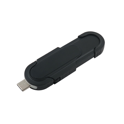 Le unità flash USB nere compatte con funzionalità plug and play