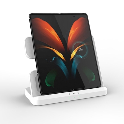 Materiale ABS PC 15W caricabatterie wireless per iPhone iWatch AirPod veloce e conveniente