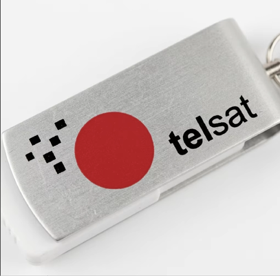 Memoria USB in plastica che fornisce 10 anni di conservazione dei dati, perfetta per il trasferimento dati professionale e USB in plastica con portachiavi
