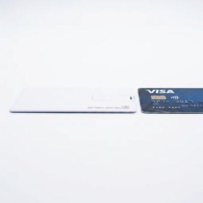 Velocità di scrittura 2.0 Chiavetta USB per carta di credito da 8-15 MB con logo Supporto OEM, struttura durevole e design facile da trasportare