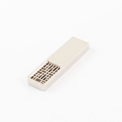 Velocità di scrittura 2.0 Velocità 5-10MB/s Chiavetta USB in metallo con logo personalizzato Velocità di lettura 2.0 Velocità 8-15MB/s Dispositivo di archiviazione durevole