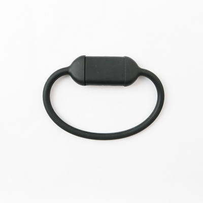 Un'unità flash USB con velocità di scrittura di 50 MB/s e di lettura di 100 MB/s