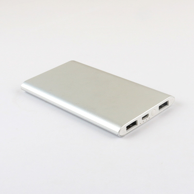 Incisione del LOGO Metal Portable Power Bank 5000MAH con dissipazione di calore ottimizzata