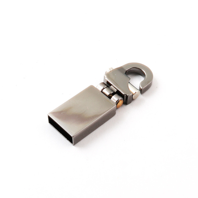 L'azionamento istantaneo 32gb di USB 2.0 di Matt Silver dentro i chip del UDP SPARA il colore nero